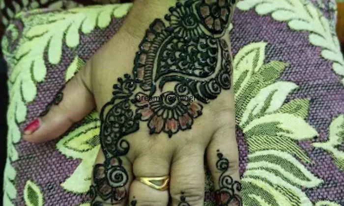 Sushmas mehendi bliss